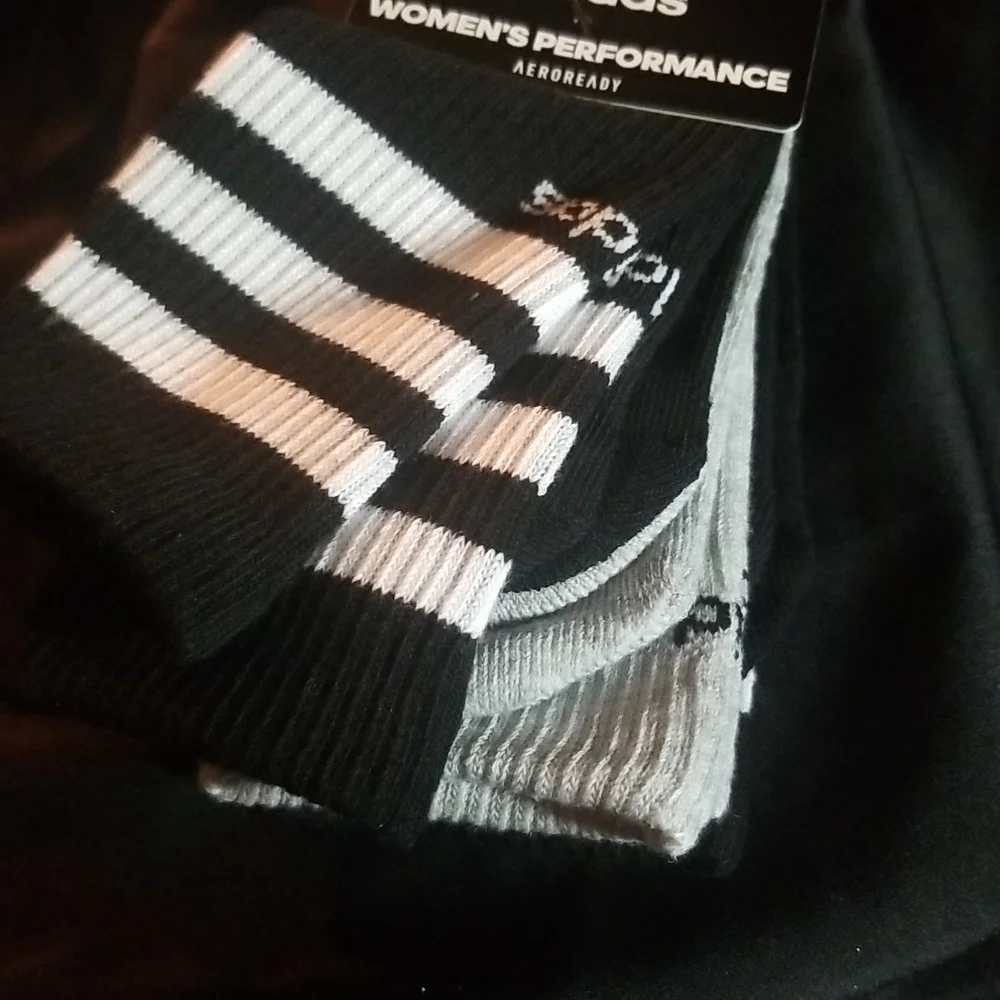 Adidas 3 pack crew socks sz. 5-10 black & gray - Picture 8 of 11